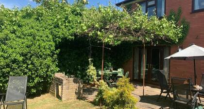 The Cedars House B&B