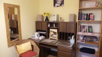 Large Single Room - Single Occupancy