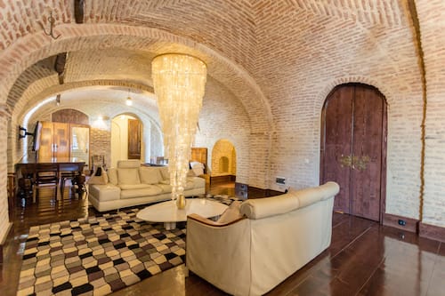 Quadrupla Luxury, letti multipli, terrazzo, vista città | Biancheria in cotone egiziano, biancheria da letto di alta qualità