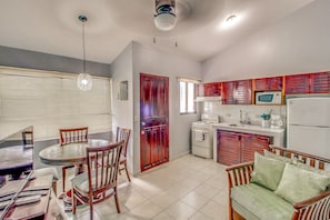 Departamento clásico, 2 camas matrimoniales, para no fumadores | Servicio a la habitación
