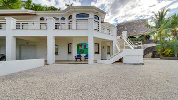 Bagian depan properti