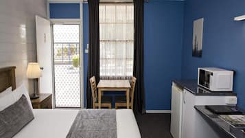 1 bedroom, minibar, desk, blackout curtains