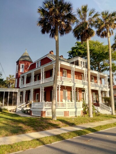 Water Street Vacation