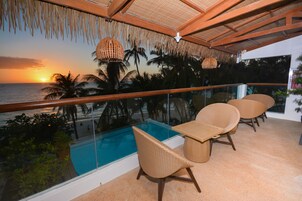 Habitación Grand doble, 1 cama de matrimonio, vistas al mar | Exterior