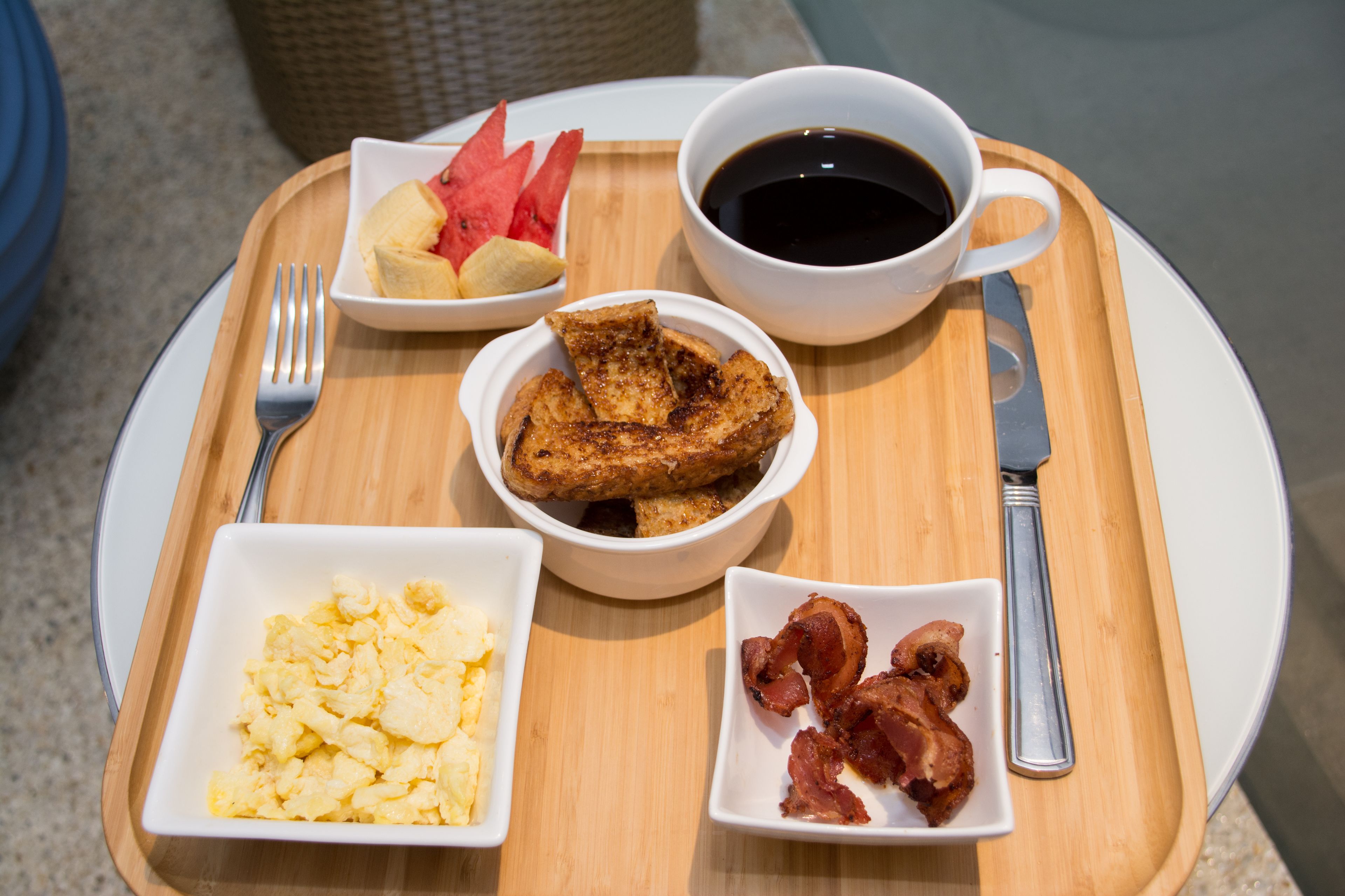 daily cooked-to-order breakfast (php 250 per person)