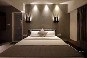 Room - Hotel Carrefour (Ahmedabad)