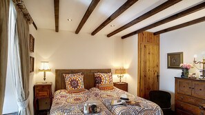 Standard Twin Room (Twin Comfort) | Premium bedding, in-room safe, individually decorated, soundproofing