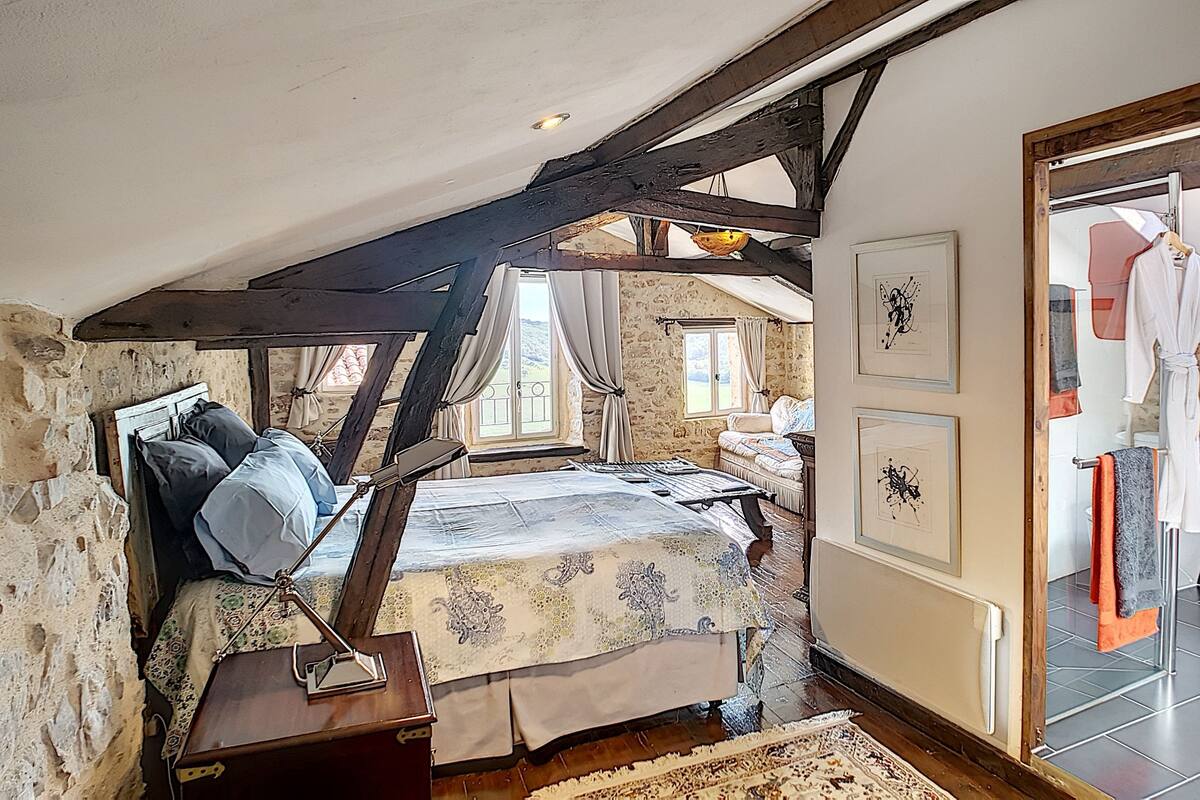 Suite (Suite Superieure King) | Premium bedding, in-room safe, individually decorated, soundproofing