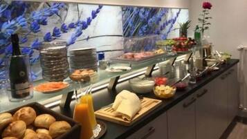 Tägliches inbegriffenes Frühstücksbuffet