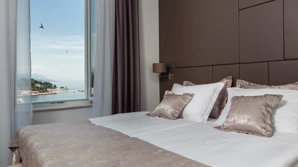 Luxury Double or Twin Room, Private Bathroom, Beach View 2 | ビーチ / オーシャン ビュー