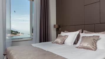 Luxury Double or Twin Room, Private Bathroom, Beach View 2 | Vista spiaggia/mare
