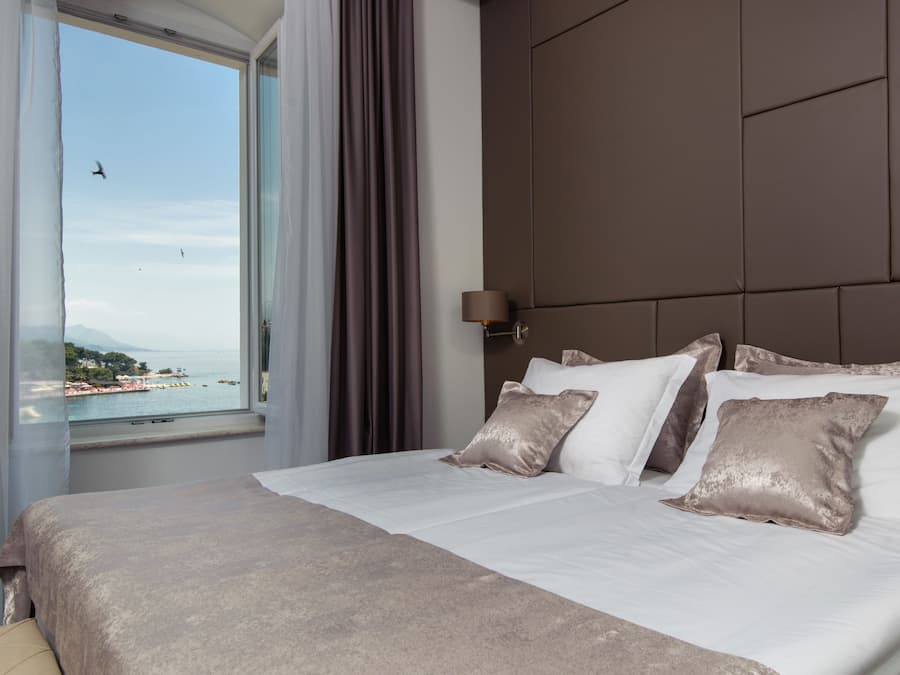 Luxury Double or Twin Room, Private Bathroom, Beach View 2 | Beach/ocean view