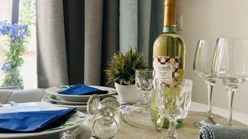 Apartment, 1 Bedroom, Terrace, Annex Building | Living area | Flat-screen TV