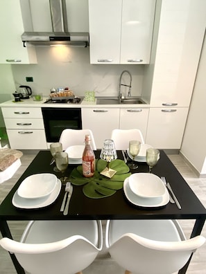 Panoramic Duplex, 1 Bedroom | Private kitchen | Fridge, stovetop - Le Statuine Dimore Diffuse (Barletta)