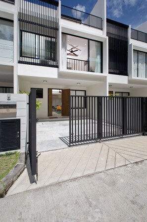 Property entrance - Laguna Park Bangtao (Choeng Thale)