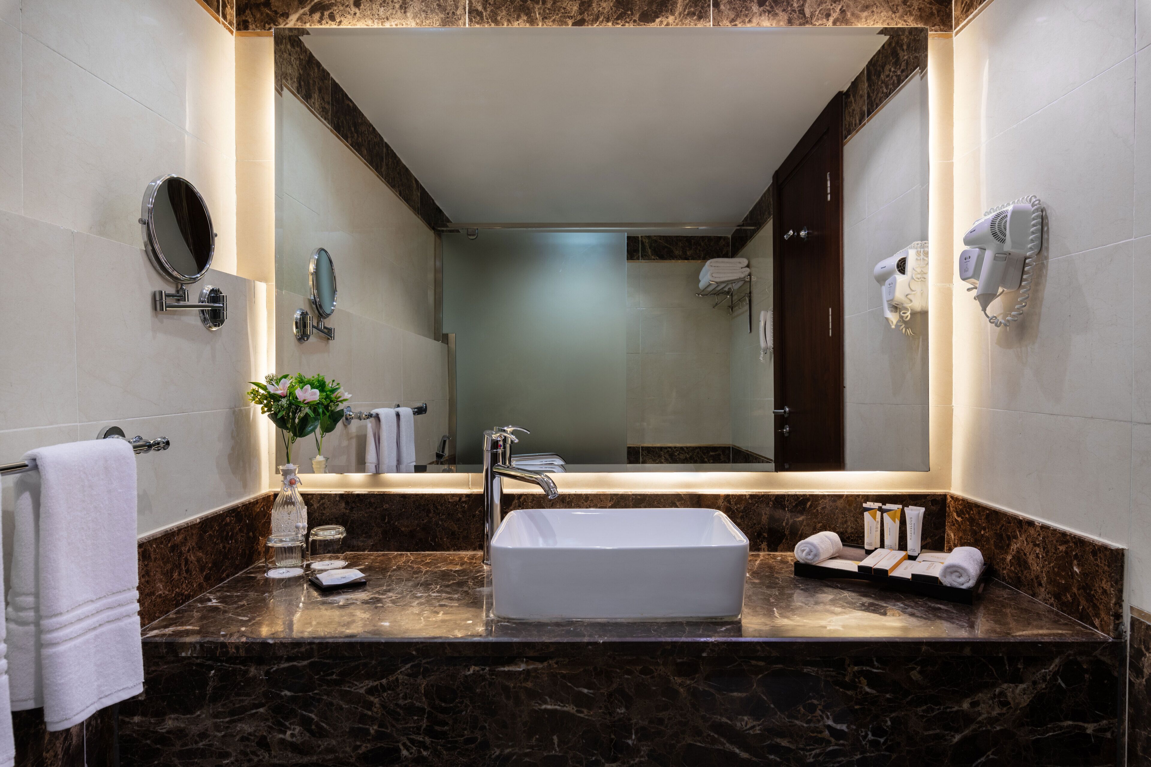 shower, rainfall showerhead, free toiletries, hair dryer