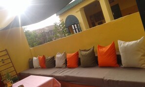 شرفة/رواق