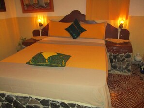 Rideaux d’obscurcissement, fer et planche à repasser