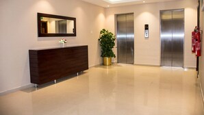 Unclassified image, 5 of 17, button - President Suites (Manama)
