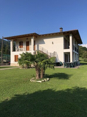 Majoituspaikan julkisivu