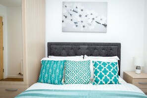 Deluxe Apartment, 2 Bedrooms, Ensuite, River View | 1 bedroom, premium bedding, desk, iron/ironing board