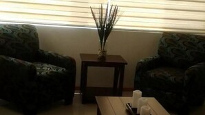 คอนโดสำหรับครอบครัว, 2 ห้องนอน | บริเวณนั่งเล่น