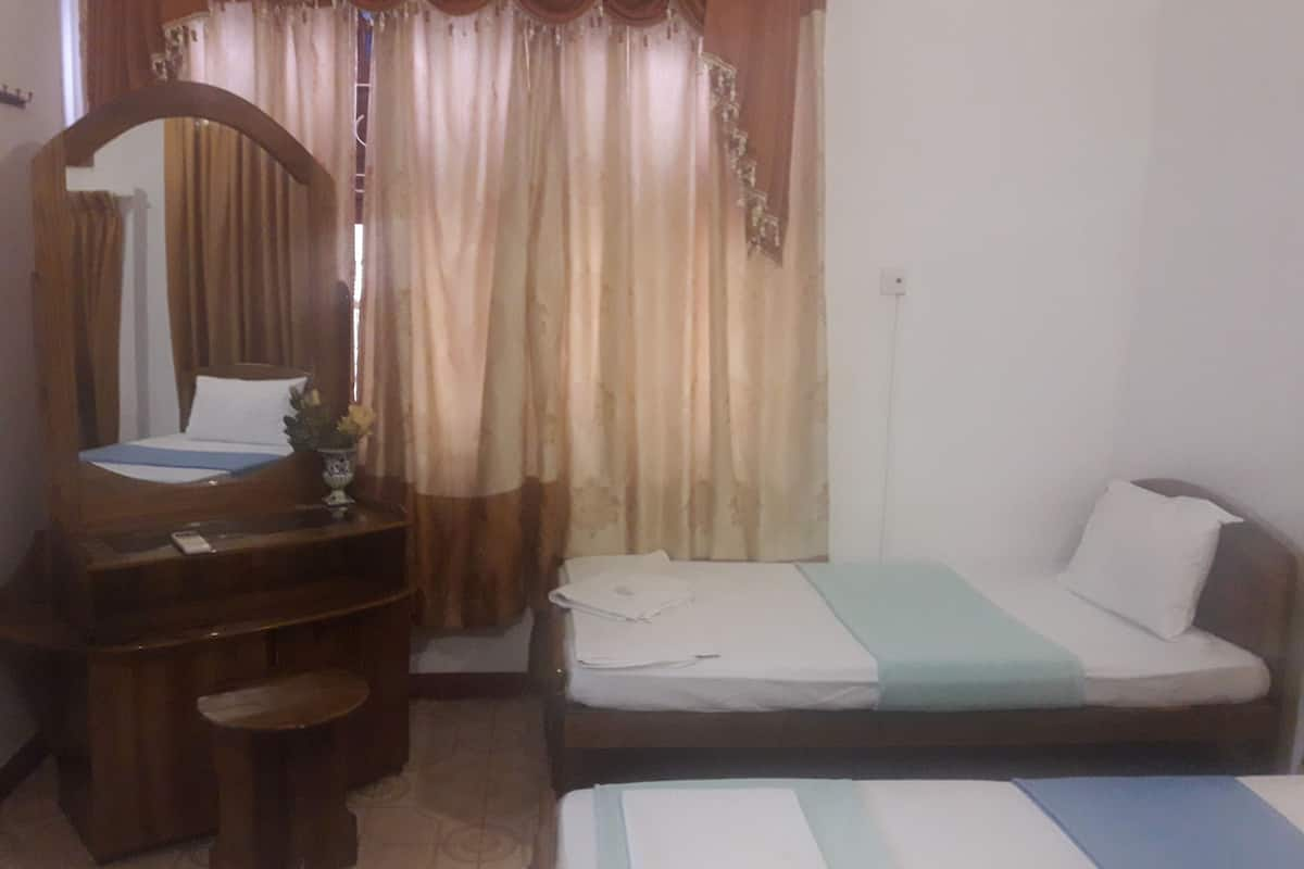 1 bedroom, premium bedding, in-room safe, desk