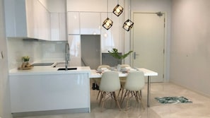 Comfort Condo | Private kitchen | Full-sized fridge, microwave, oven, stovetop - Vogue Suites One by Joe (Kuala Lumpur)