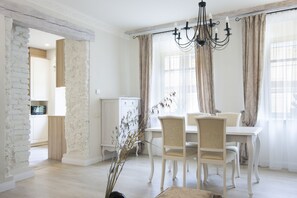 华丽公寓 | 起居区 | 电视、加热地板