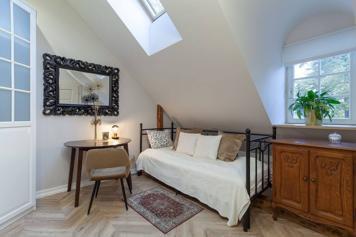 Business Single Room, 1 Bedroom, City View
