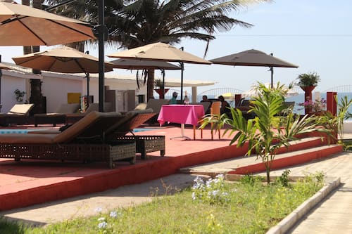 Poolbar