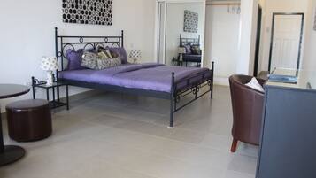 1 habitación, minibar, caja de seguridad en la habitación y escritorio