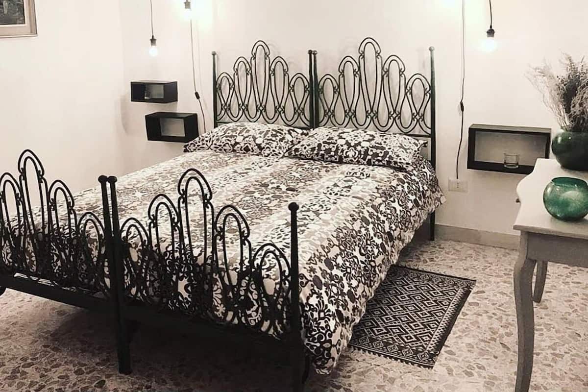 Premium bedding, in-room safe, desk, soundproofing