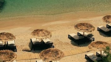 Private beach, white sand, motor boating