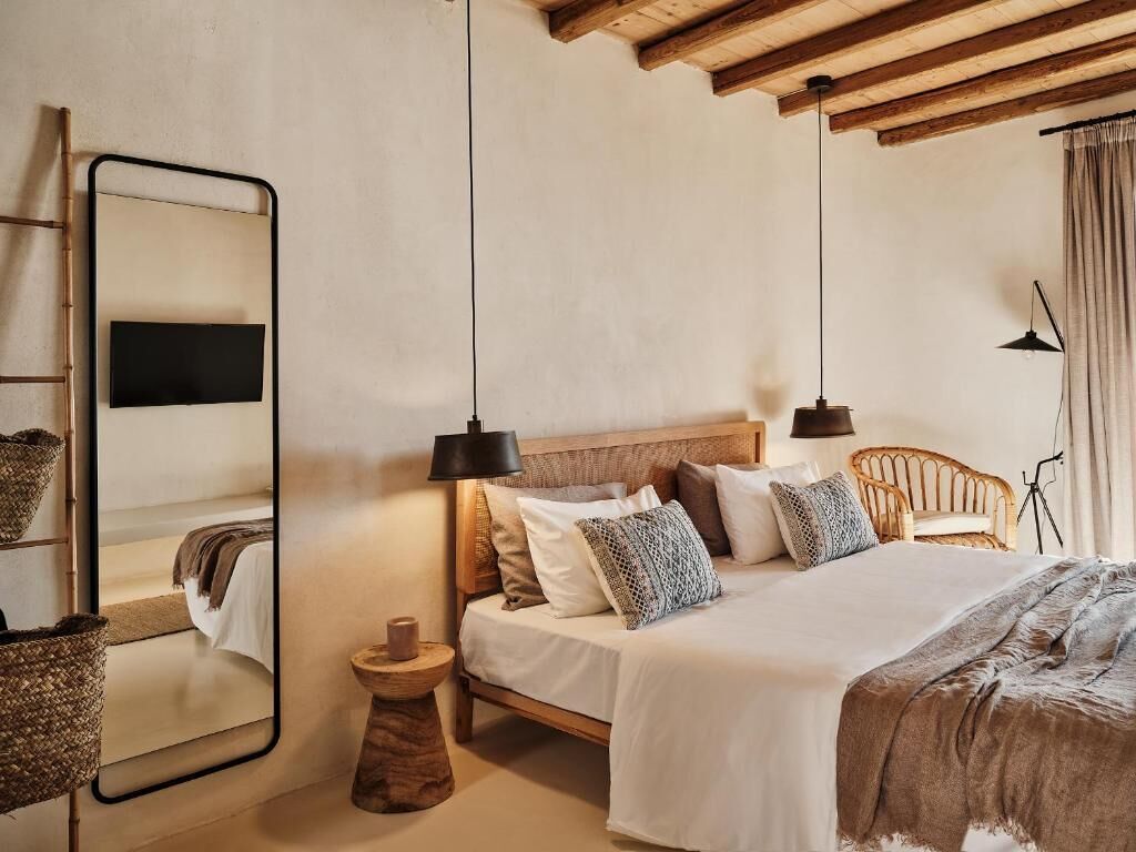 Secluded Side Sea View | Luxe beddengoed, een minibar, een kluis op de kamer