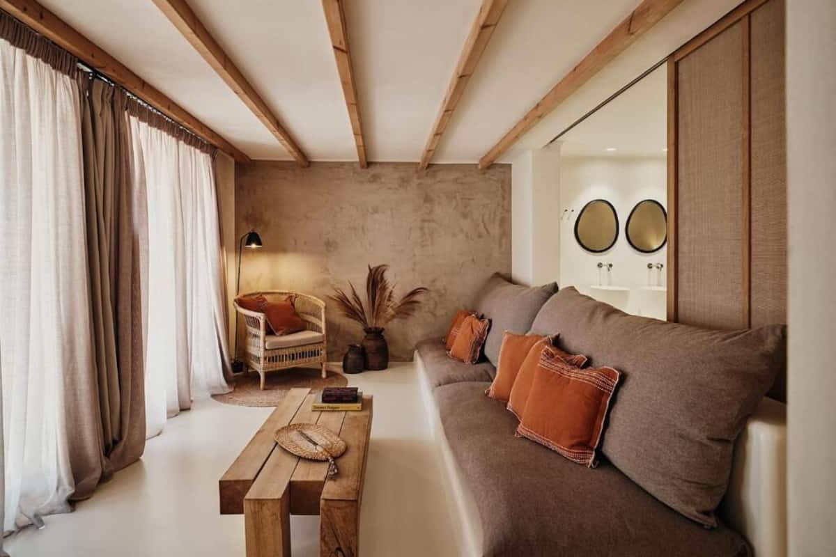 Suite, 2 habitaciones, vista al mar (Unique) | Área de sala de estar | Televisión