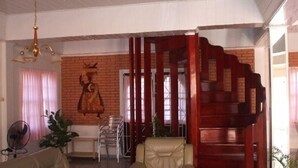 Apartment, 4 Schlafzimmer | Wohnzimmer