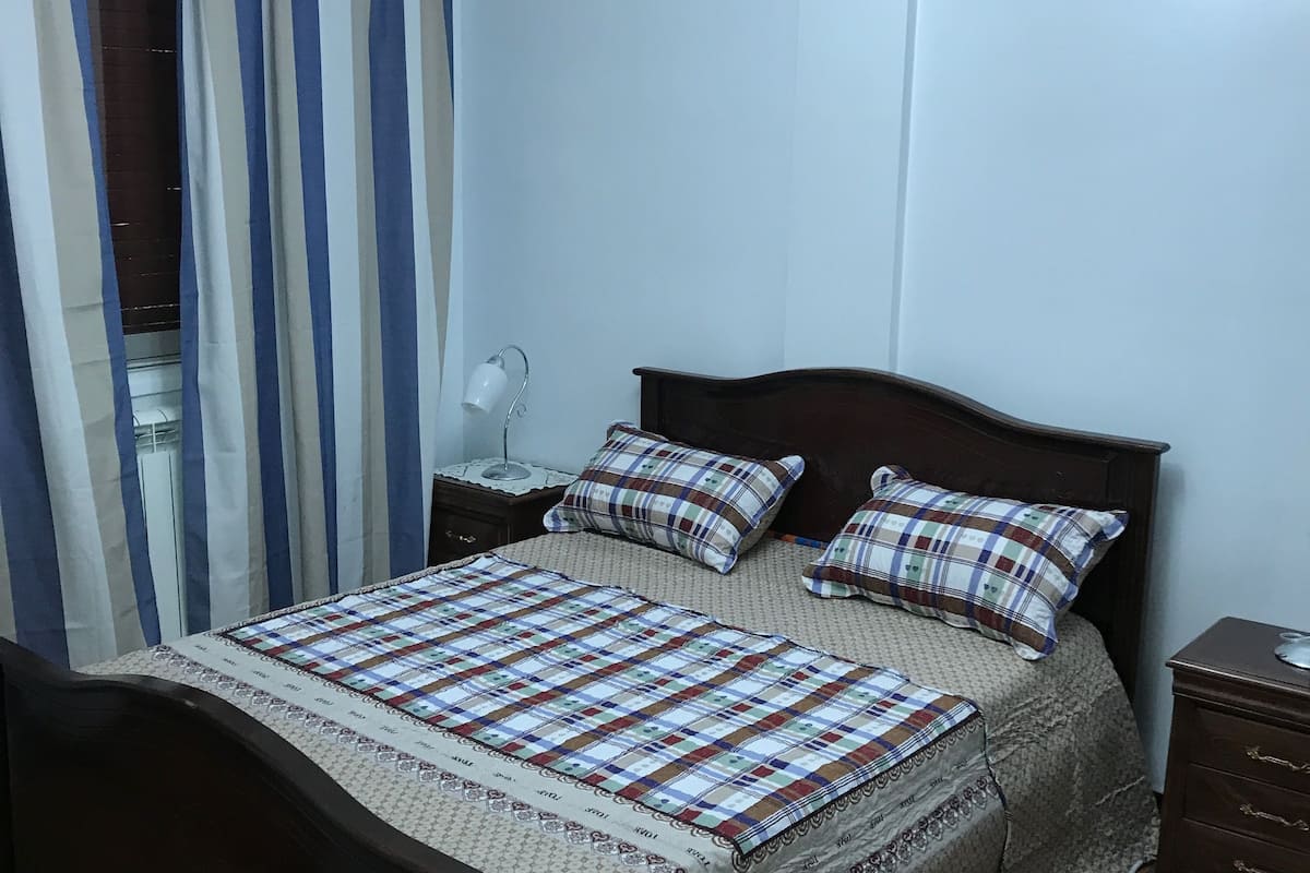 Chambre Double Standard | Minibar, rideaux occultants, Wi-Fi gratuit, draps fournis