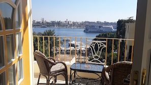 Double or Twin Room, 1 Bedroom, River View | Free WiFi