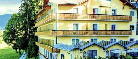 Bagian depan properti