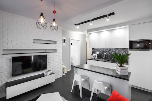 New Wave Apartment Glam