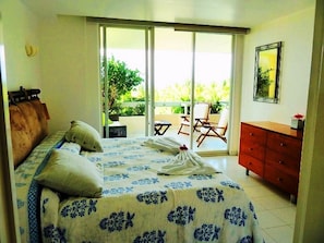 Family Villa, 2 Bedrooms | 1 bedroom, iron/ironing board, free WiFi