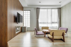 Japanese-style Quadruple Room | Blackout drapes, free WiFi, bed sheets