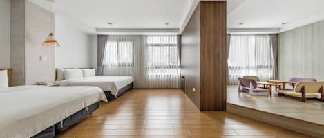 Japanese-style Quadruple Room | Blackout drapes, free WiFi, bed sheets