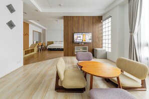 Japanese-style Quadruple Room | Blackout drapes, free WiFi, bed sheets - Kapamumu B&B (Yuchi)