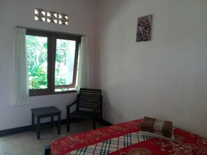 Standard Room | Free WiFi, bed sheets - Indah Homestay and Cooking Classes (Senggigi)