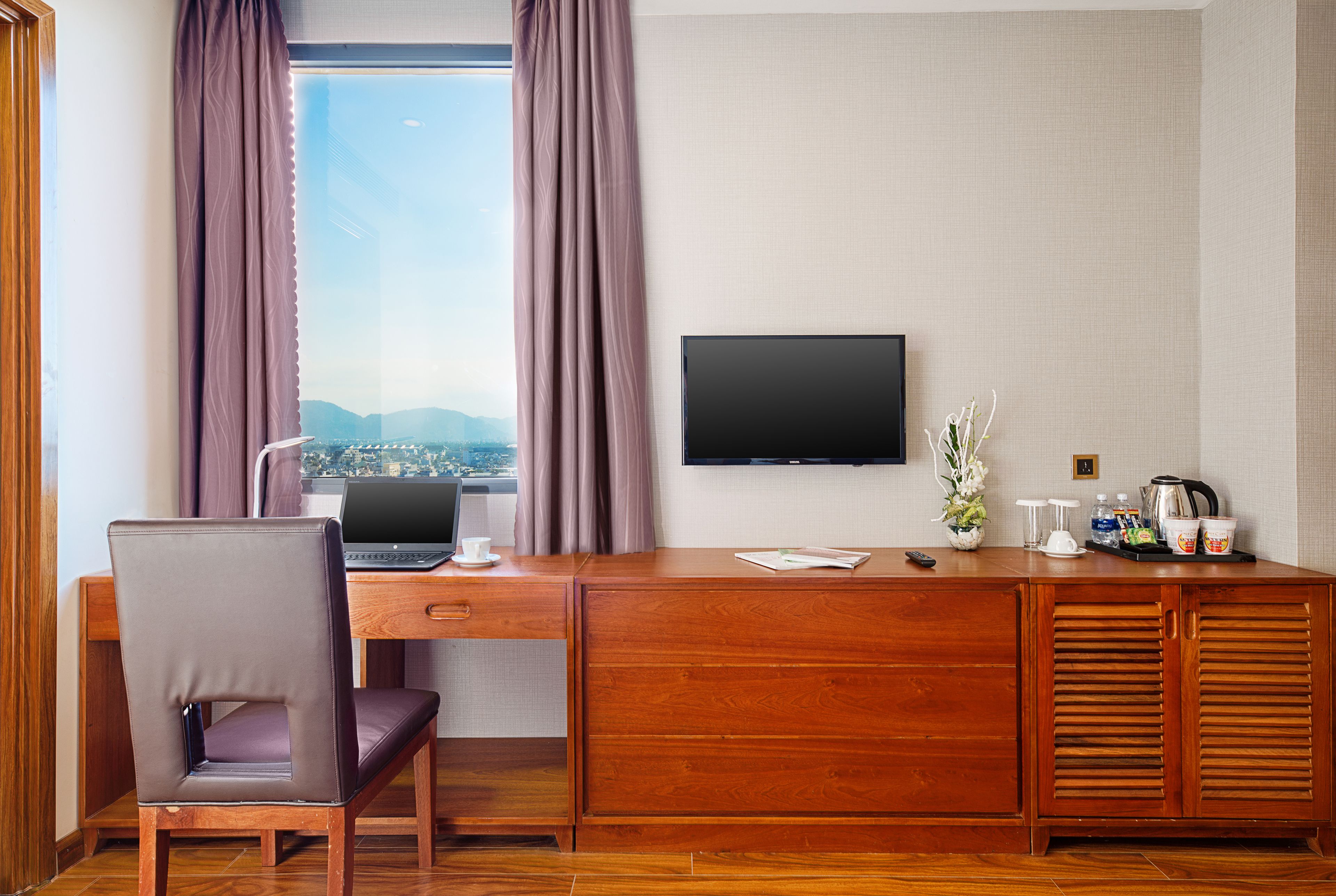 suite king room | city view