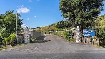 Entrada de la propiedad