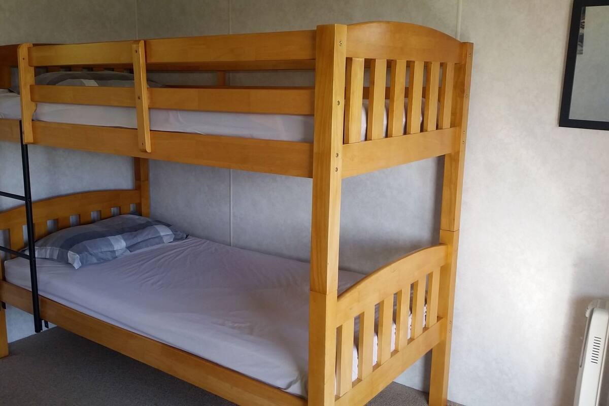 Wifi gratis y ropa de cama