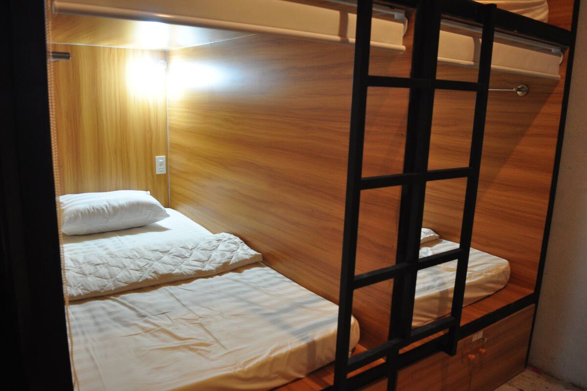 Shared Dormitory, Mixed Dorm